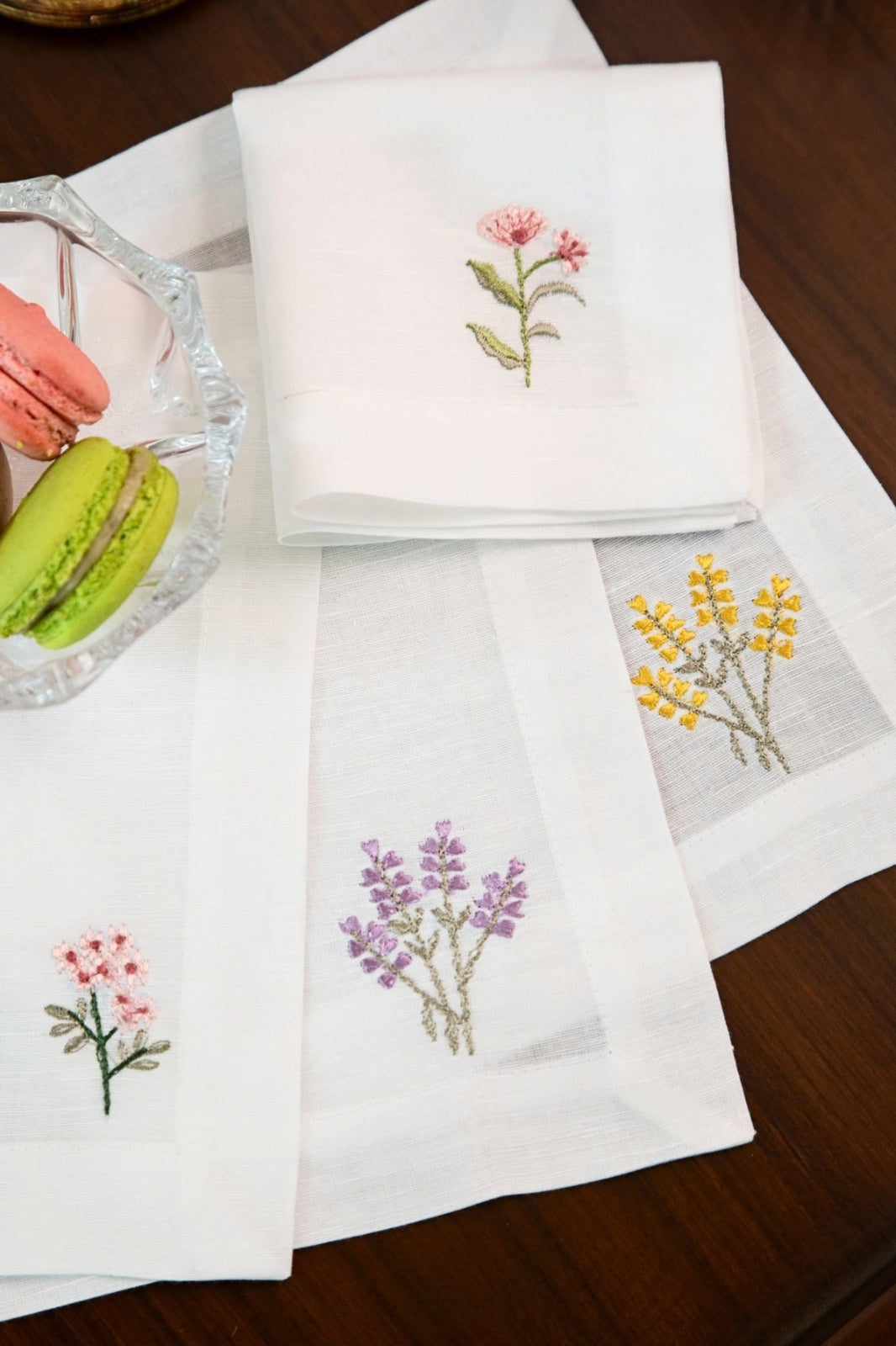 Floral Embroidered Cocktail Napkin (Set of-4)