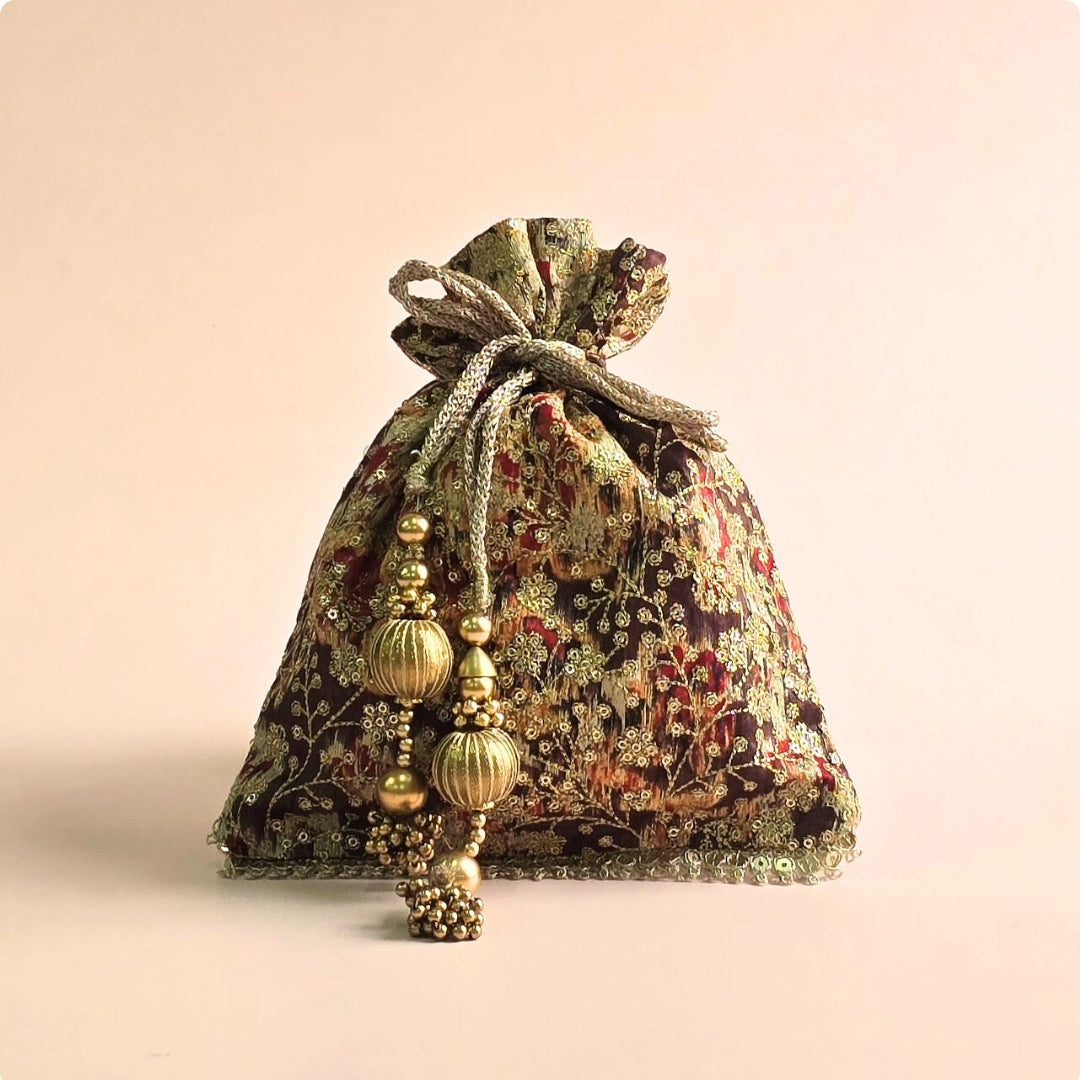 Golden Grace Diya Hamper