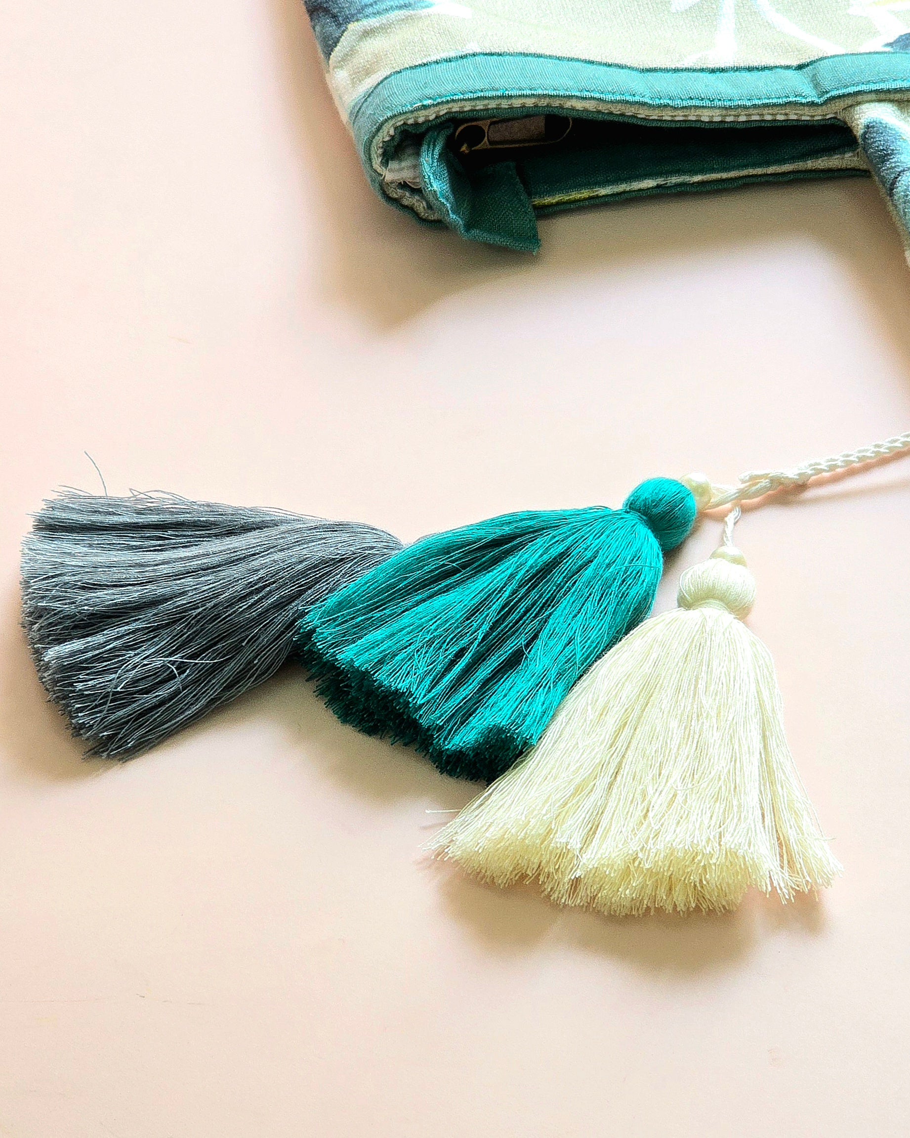 Teal Floral Essential Set