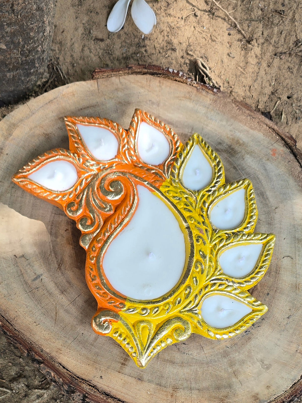 Ambi Plate ( 7 Soy Wax Diya ) (Kiran)