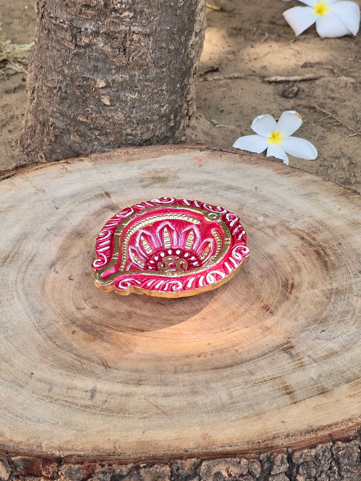 Oil Diya ( Set Of 6) (Kumkum)