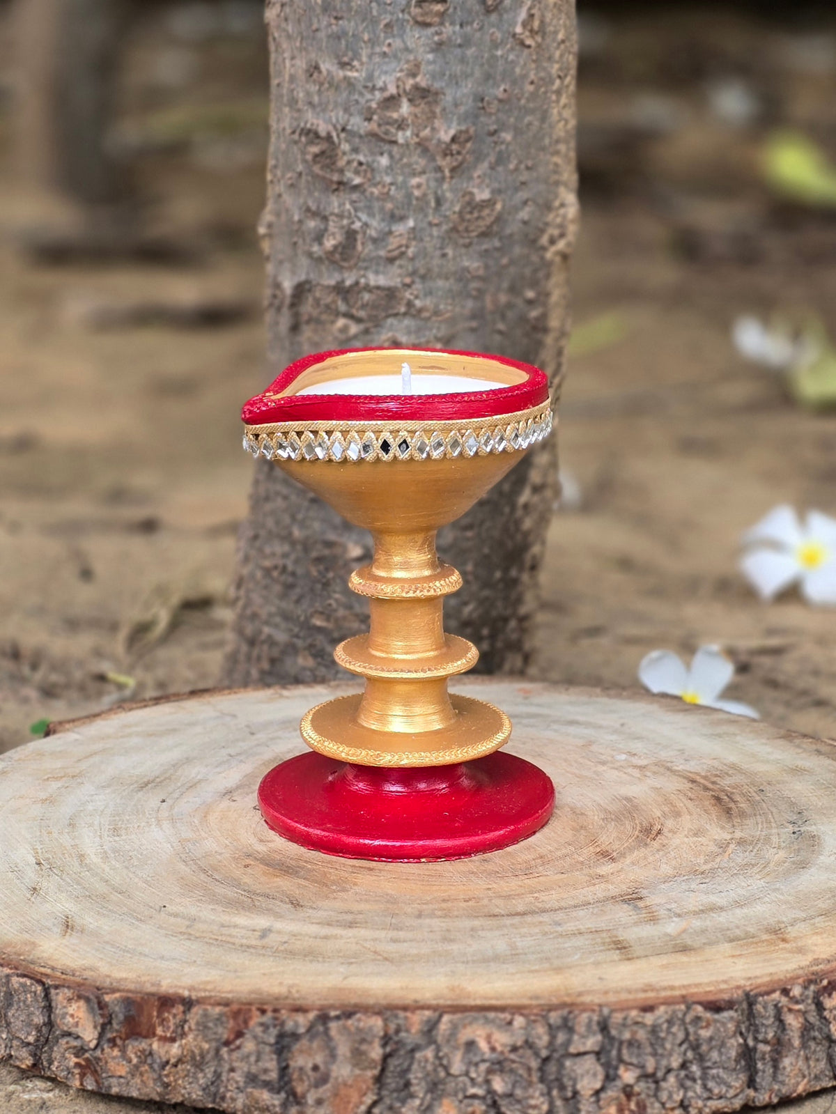 Stand Diya (Noor)