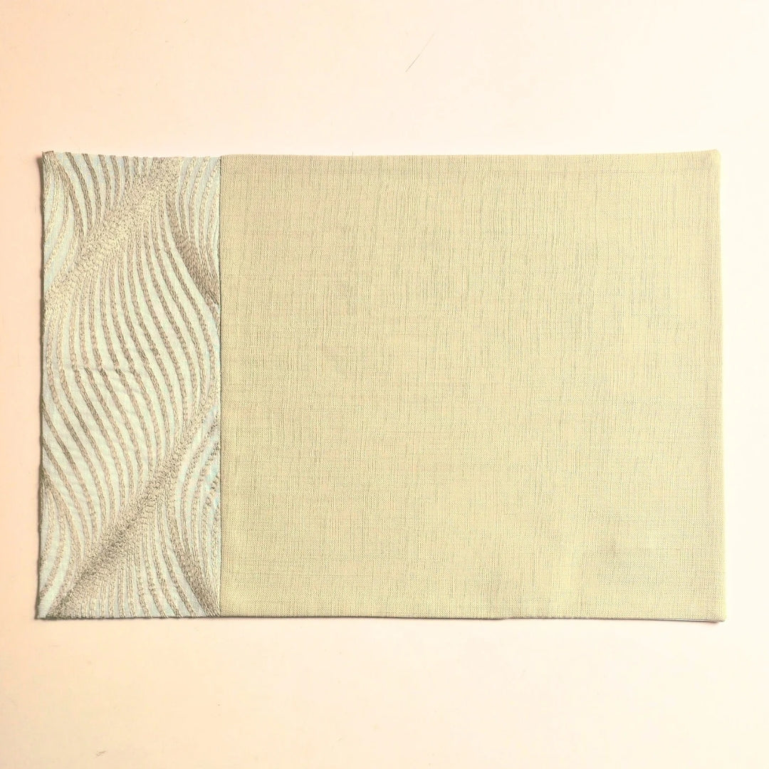 Dune Embroidery Table Mat  (On water repellent fabric)