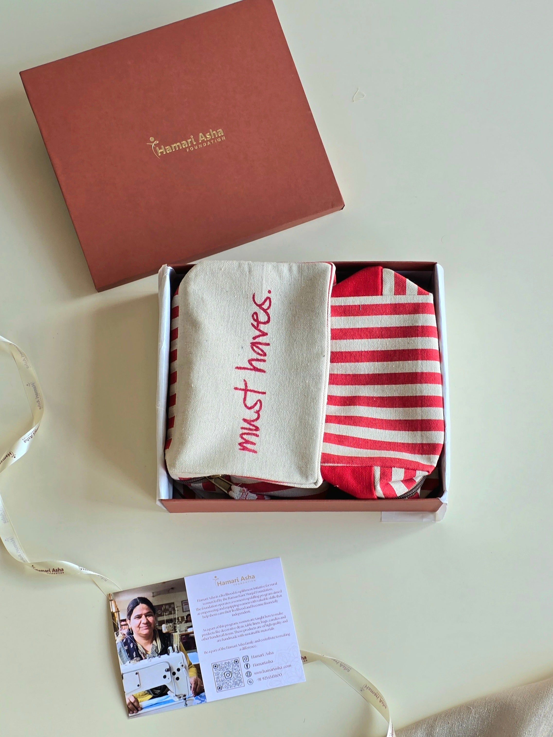 Scarlet Gift Hamper