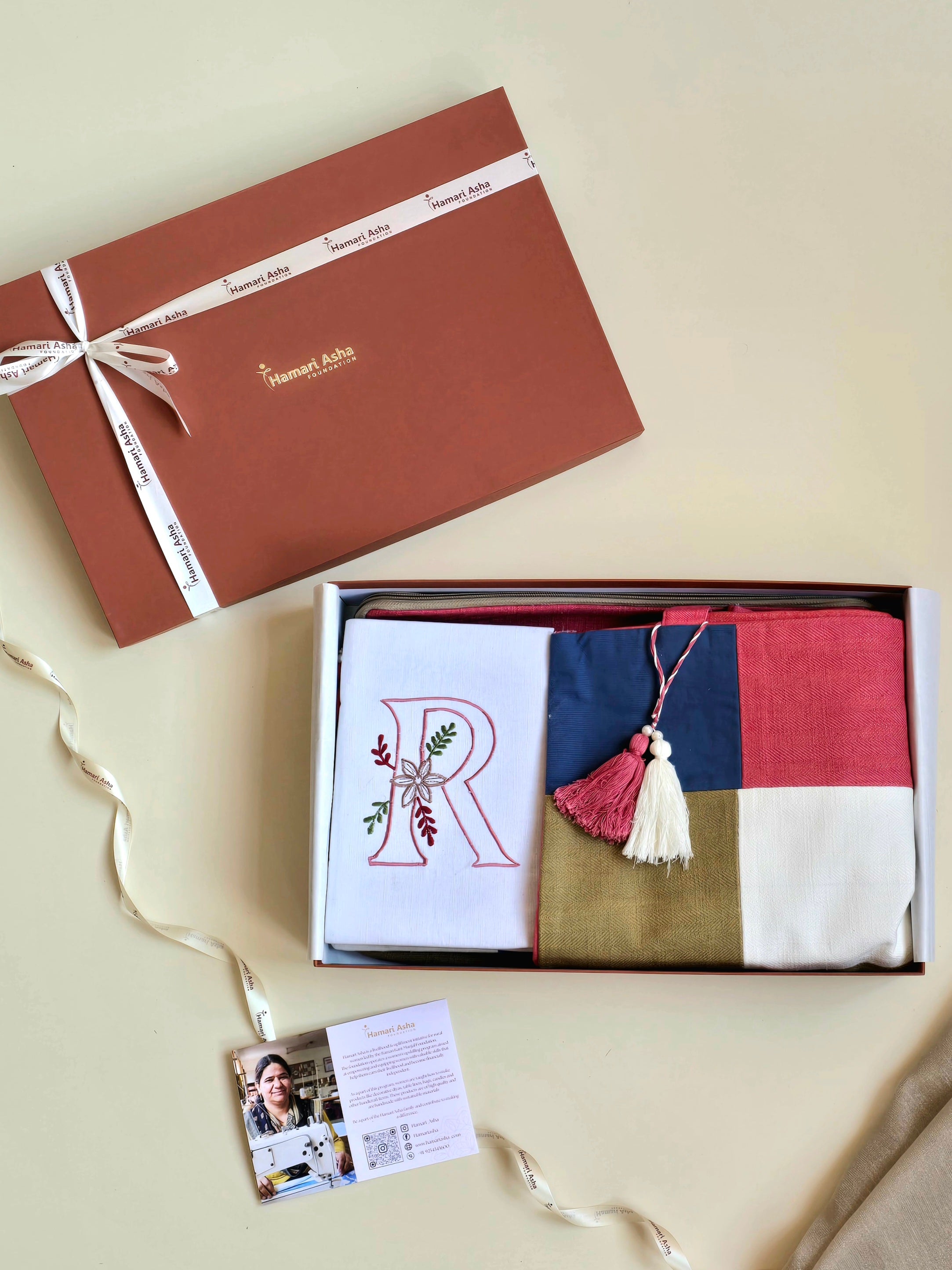 Colour Block Personalized Gift Hamper