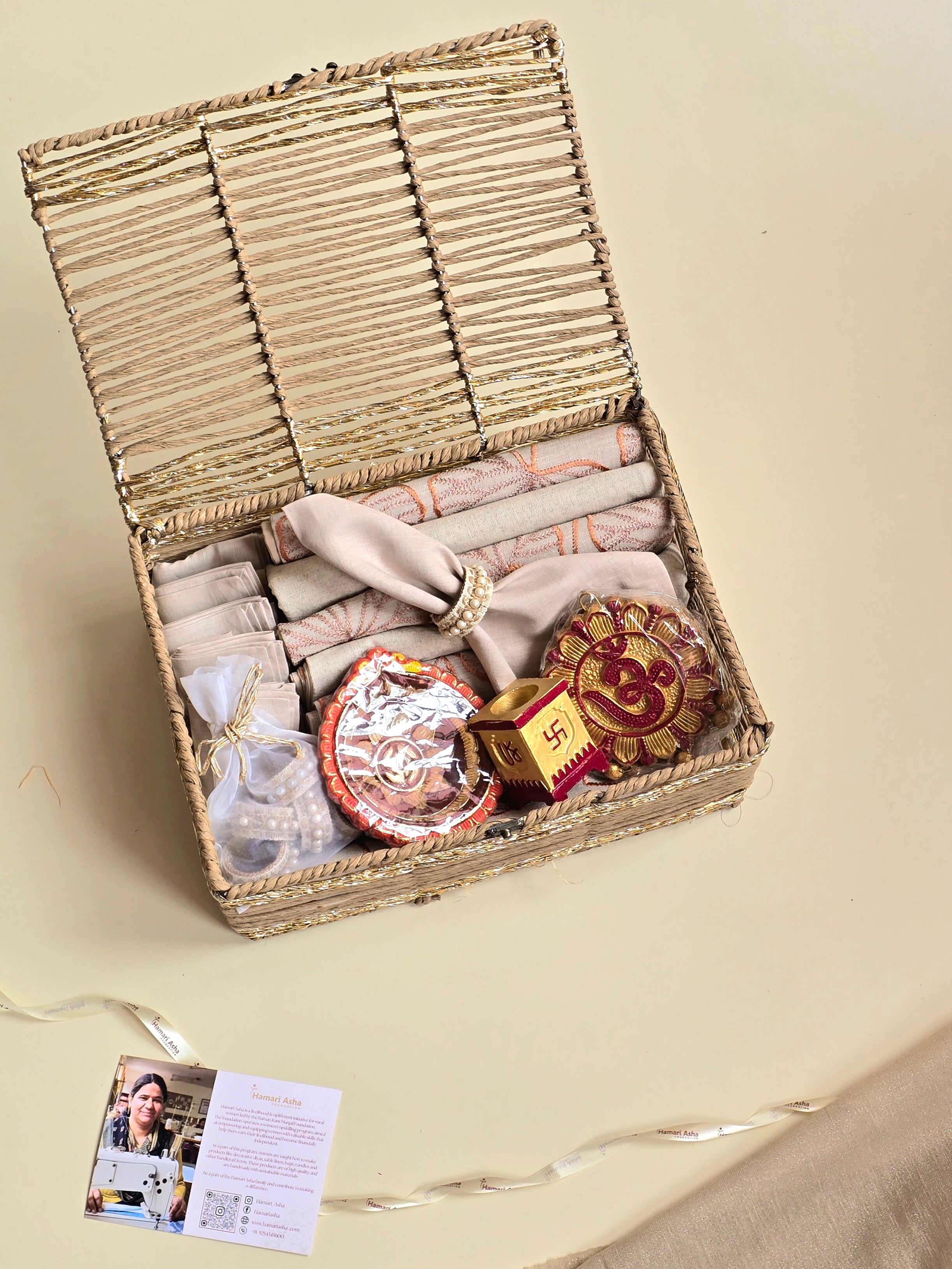 Lotus Leaf Auspicious Basket Hamper