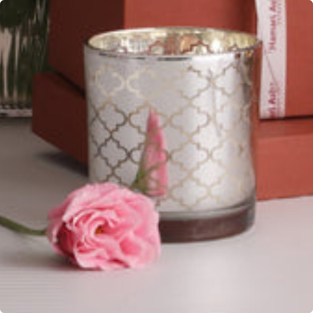 White Gold Table Setting Hamper