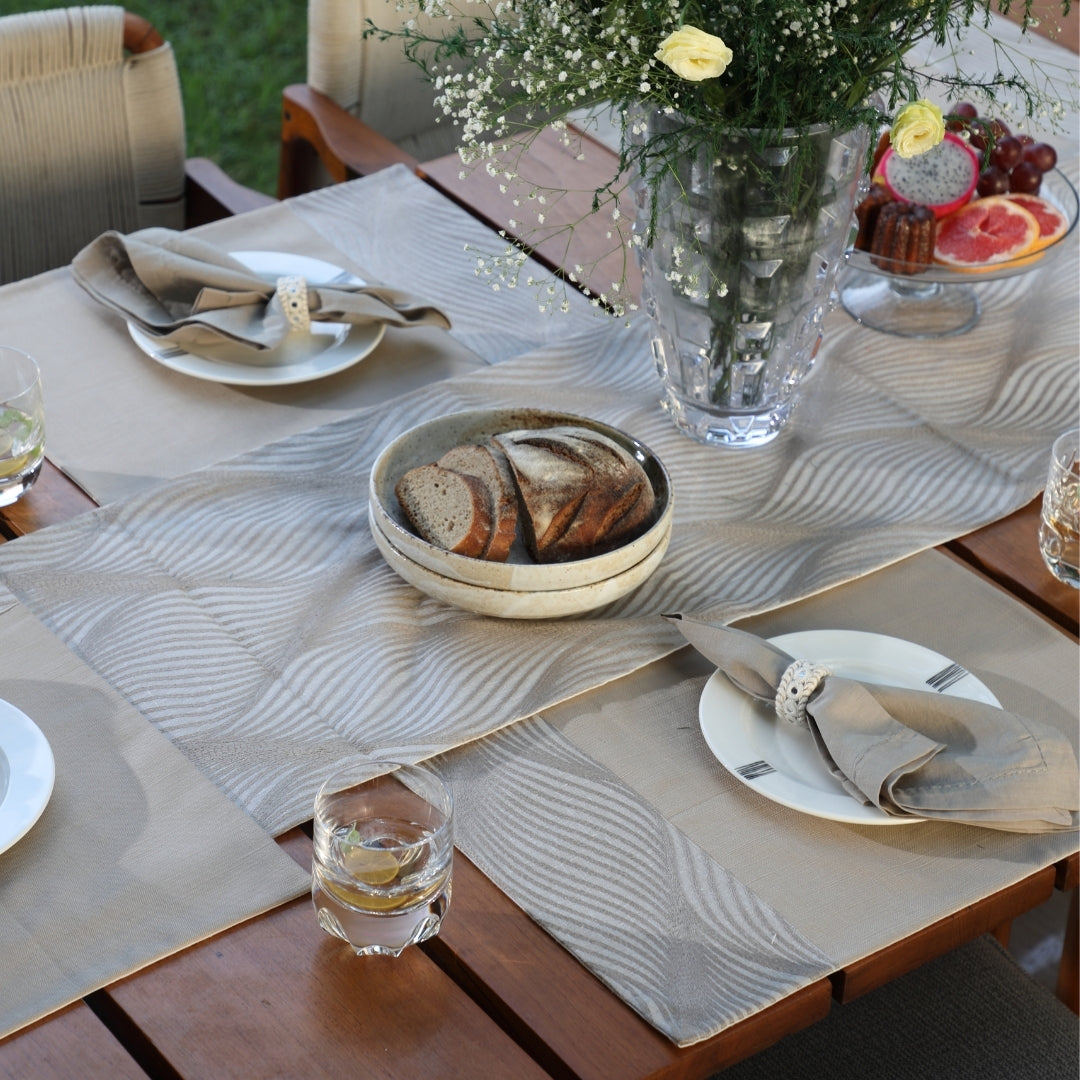 Dune Table  Linen Set