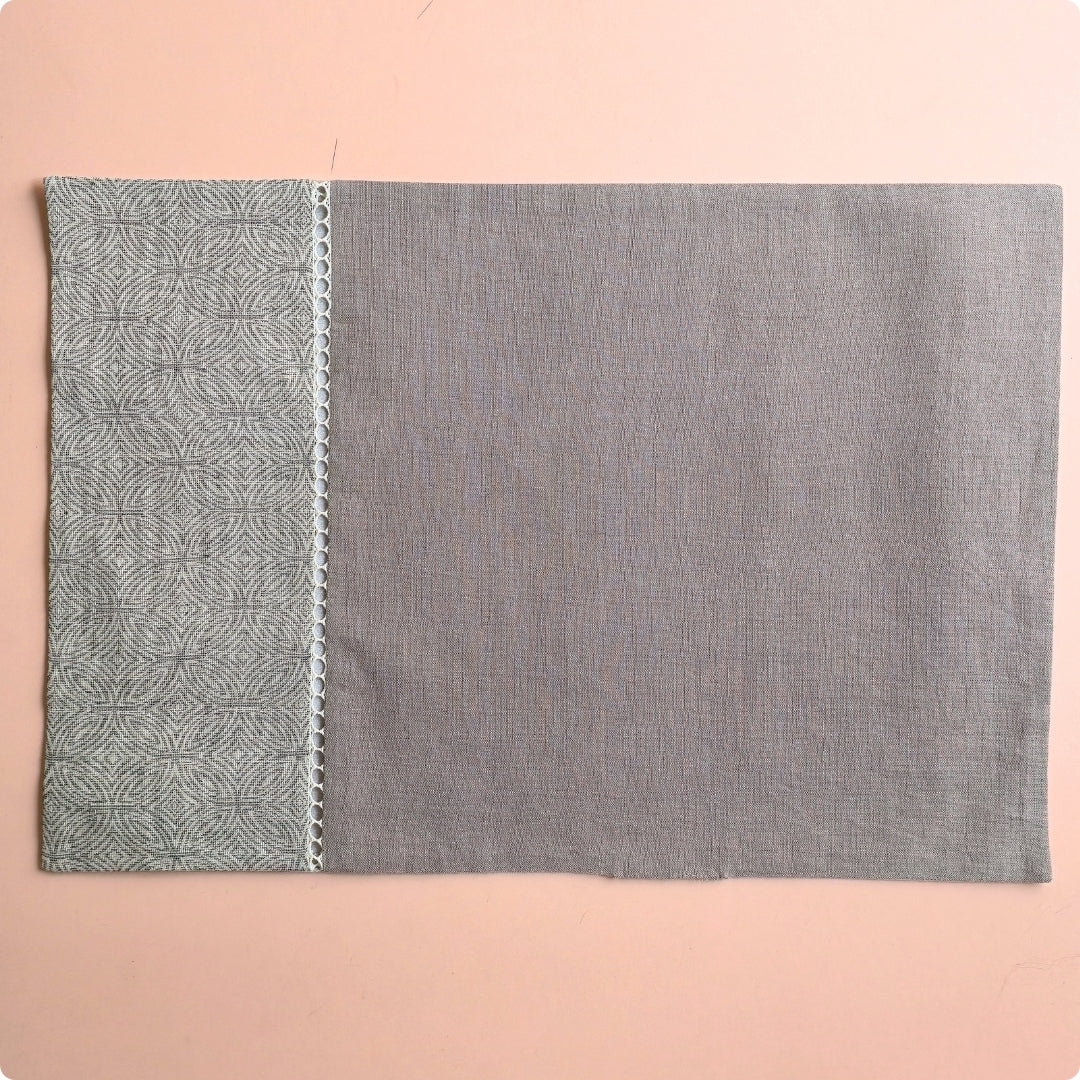 Grey Prism Table Mat