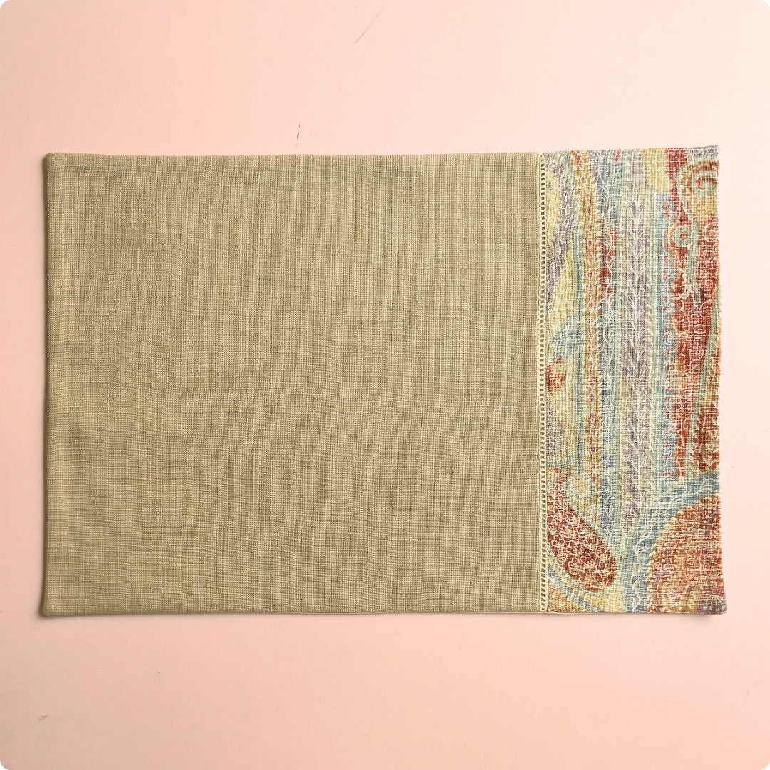 Paisley Table Mat  (On water repellent fabric)