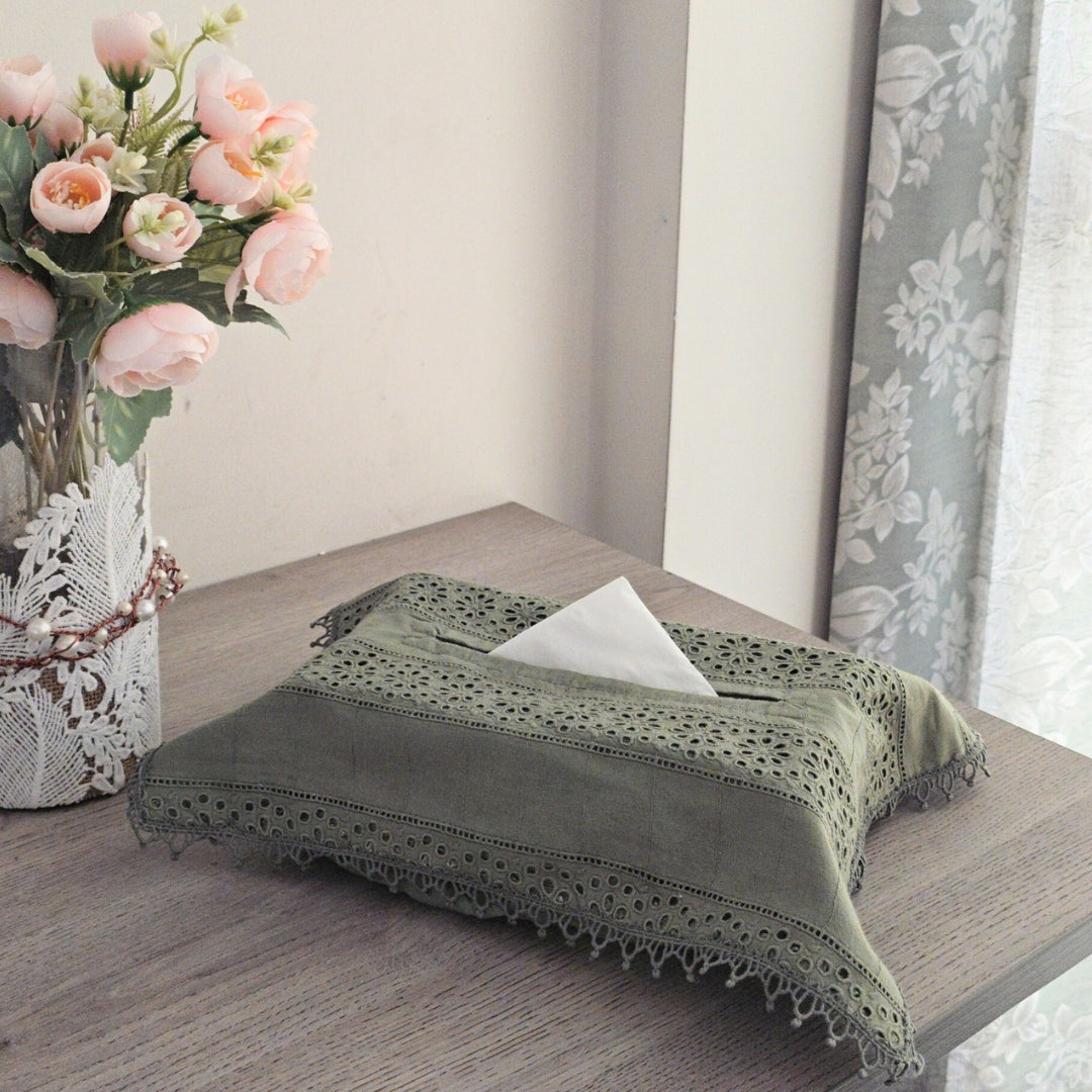 Green Schiffli Lace Tissue Box Cover