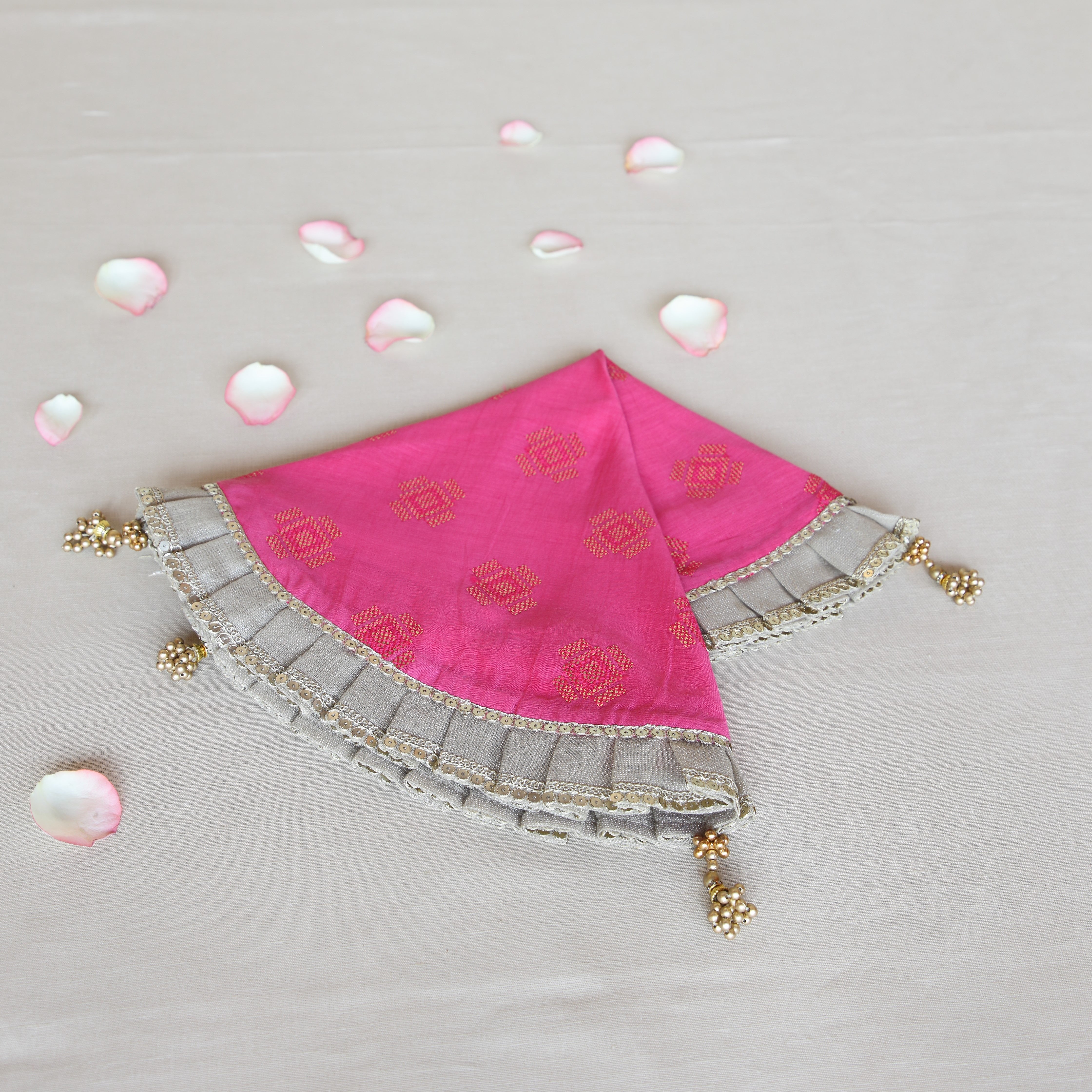 Pretty Pink Thali Cover