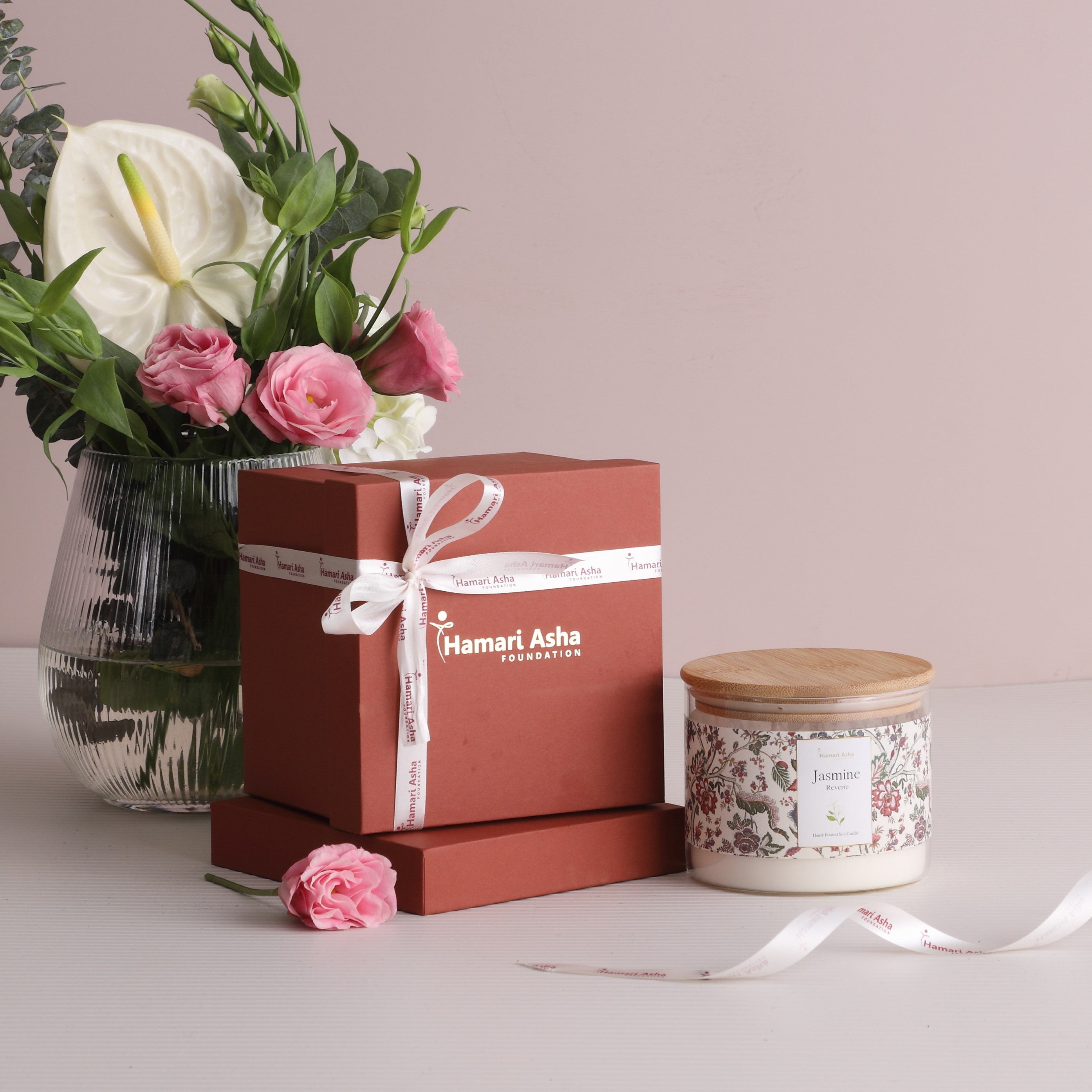 Plain Candle With Wooden Lid - Small