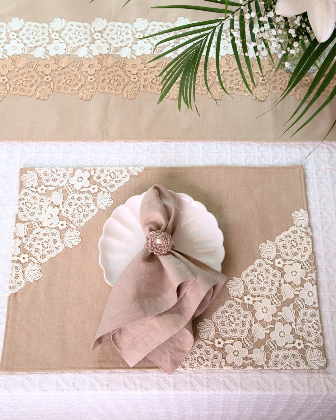 Beige Floral Lace Table Mat