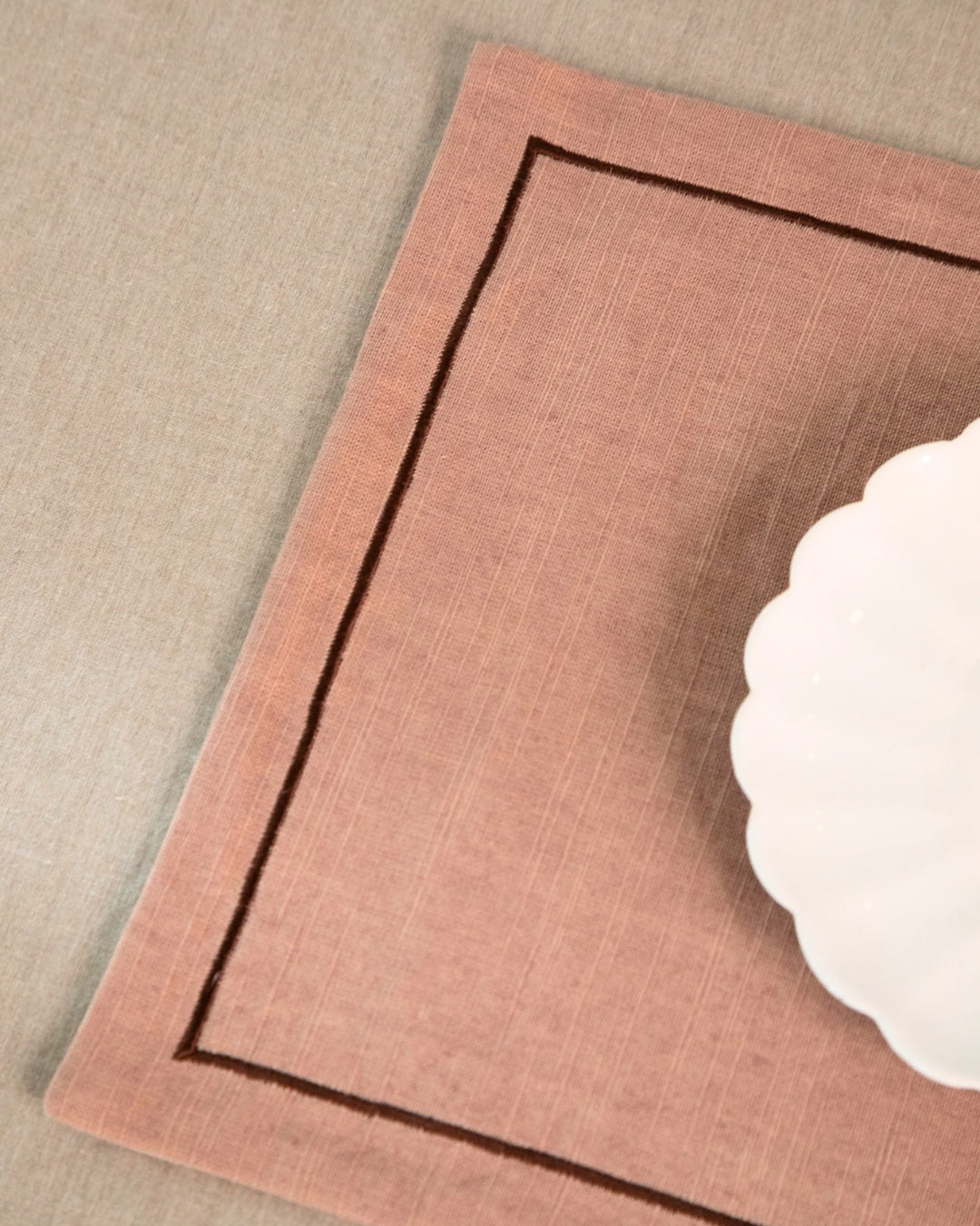 Crimson Paisley Table Mat