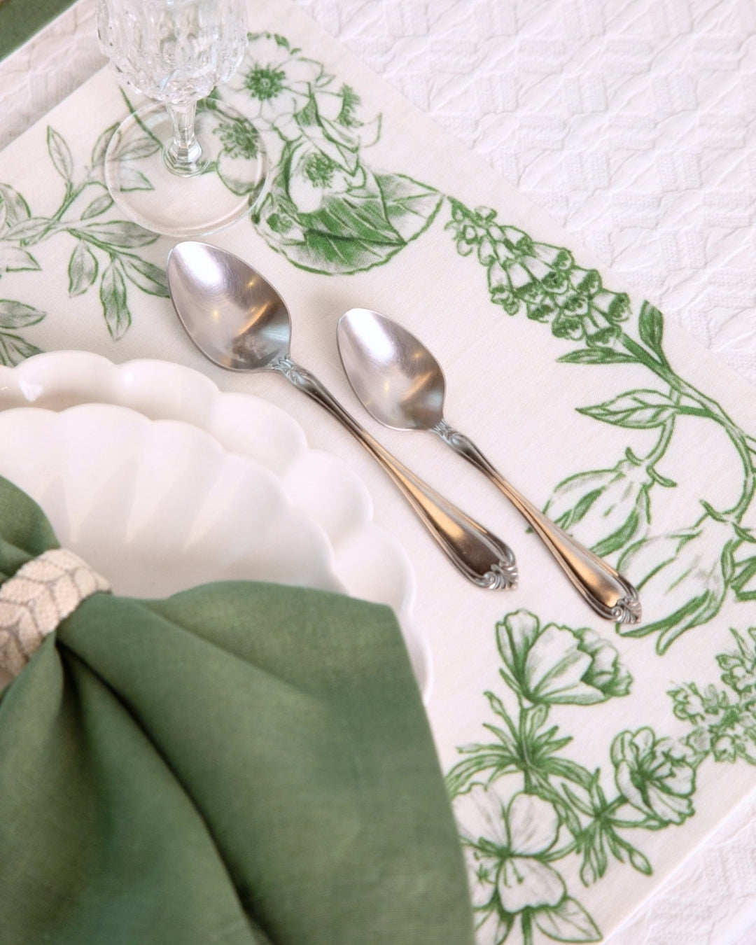 Green Botanical Table Mat