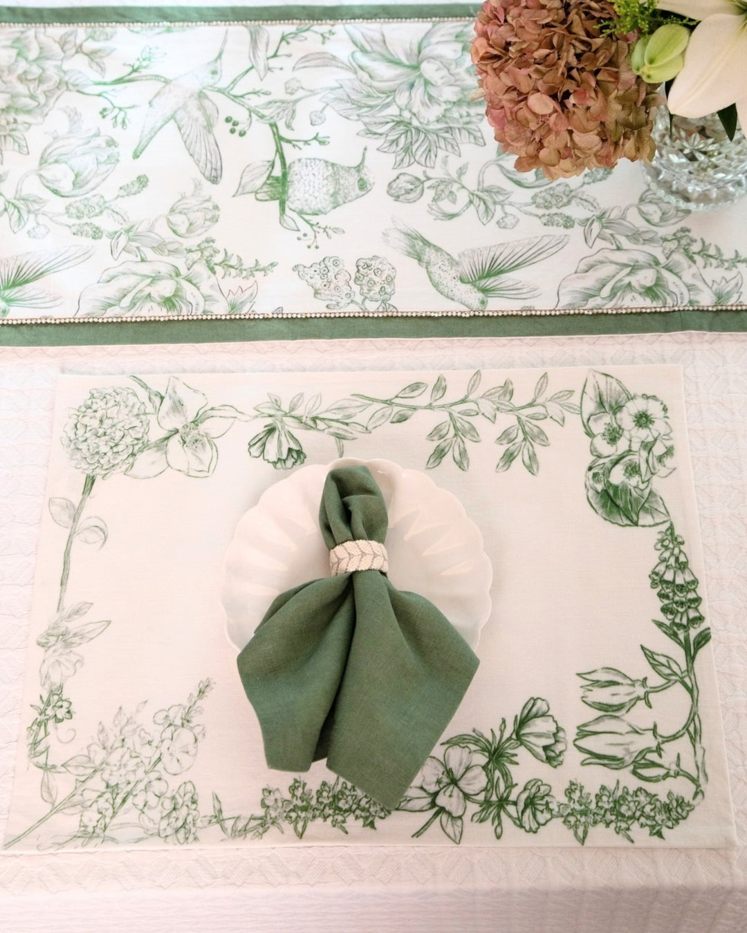 Green Botanical Table Mat