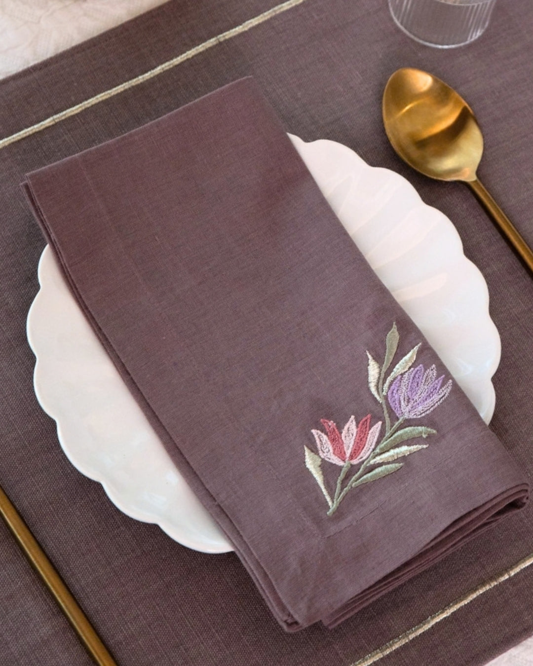 Mauve Embroidered Tulip Table Napkin