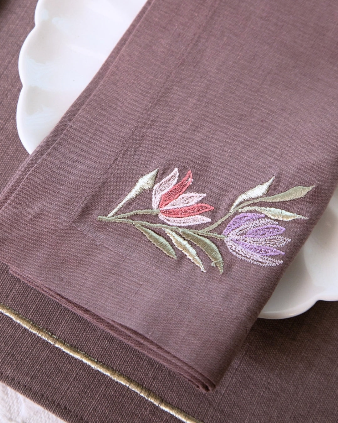 Mauve Embroidered Tulip Table Napkin