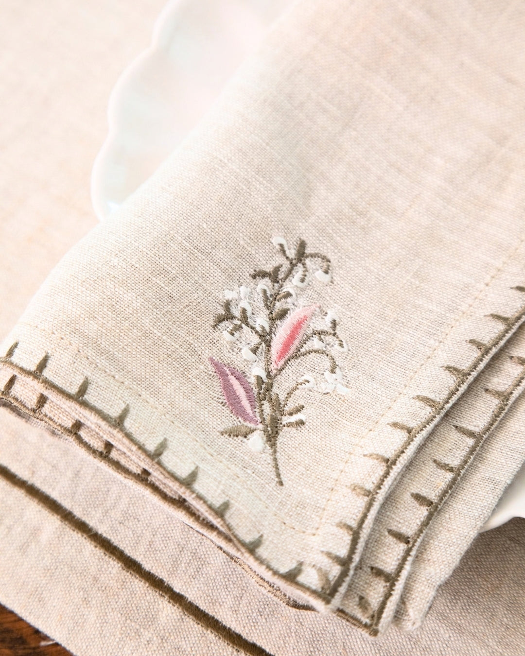 Meadow Sprig Table Napkin