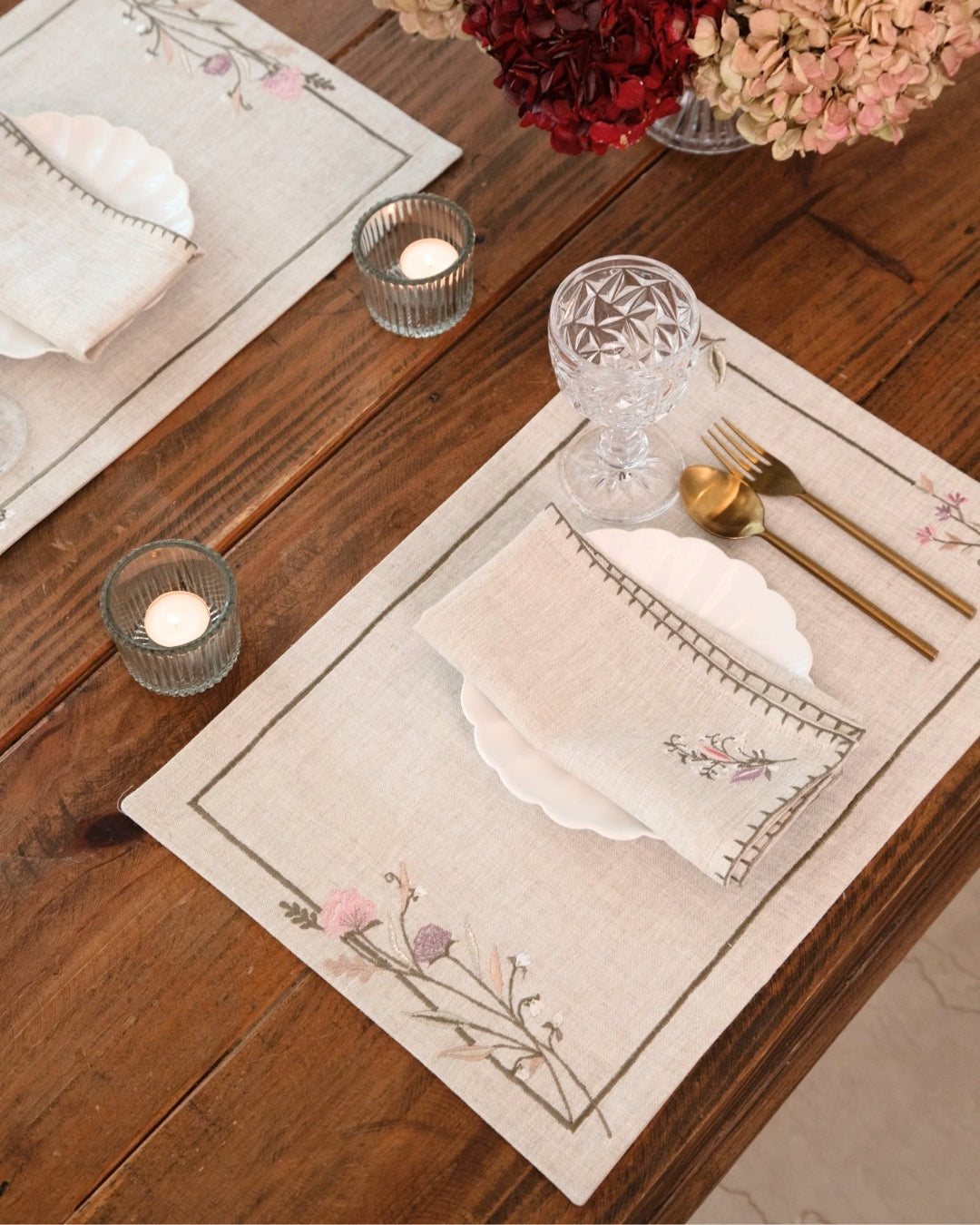 Meadow Sprig Table Linen Set