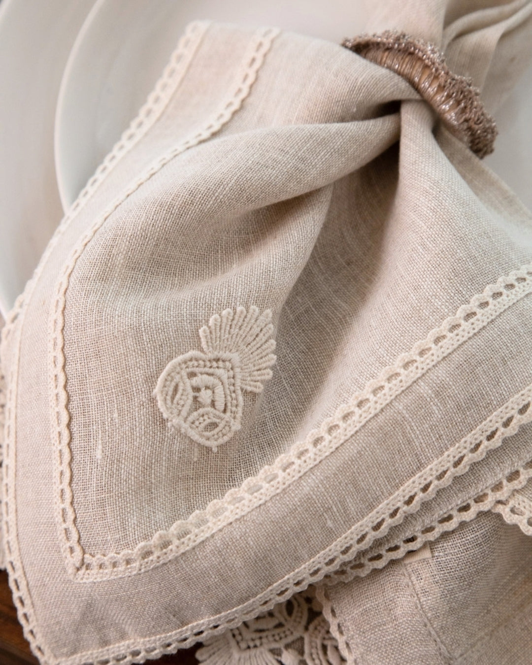 Natural Broad Lace Table Napkin