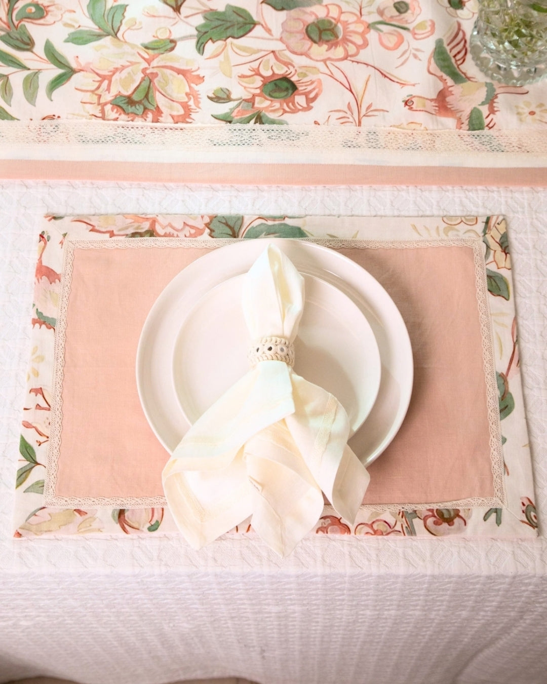 Rose Garden Table Mat