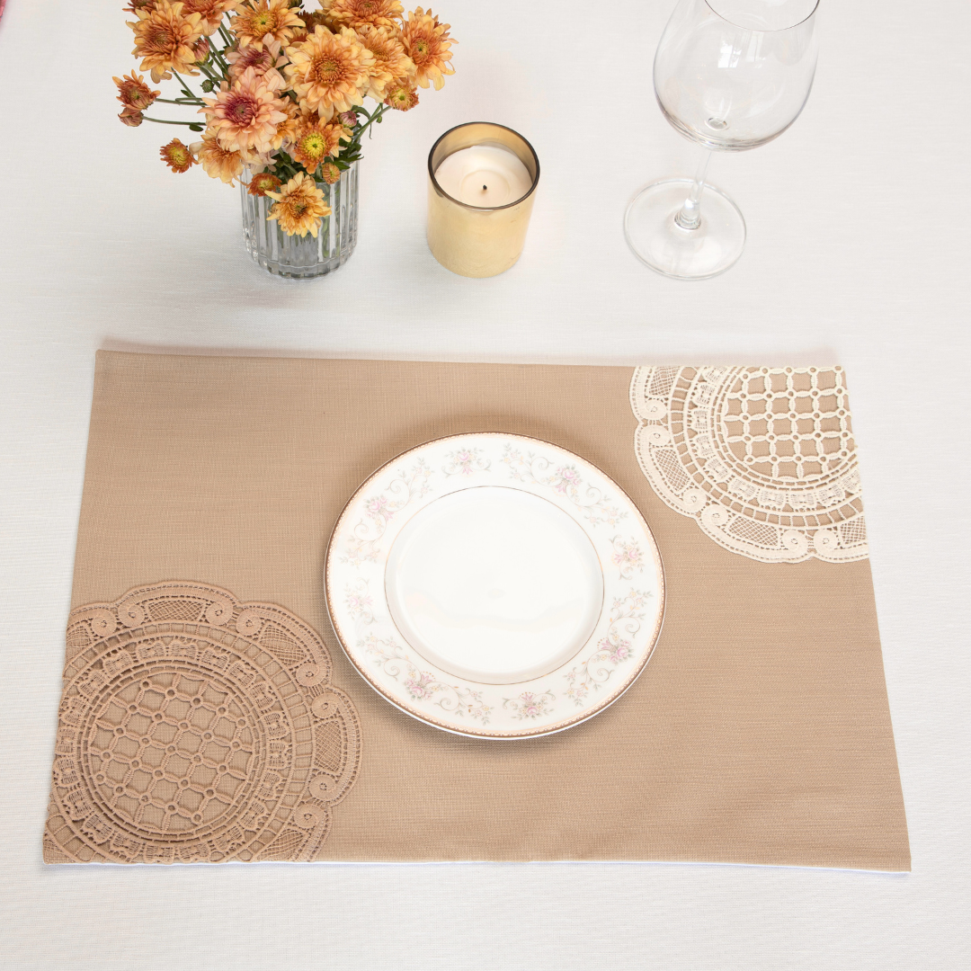 Beige Dolly Table Mat