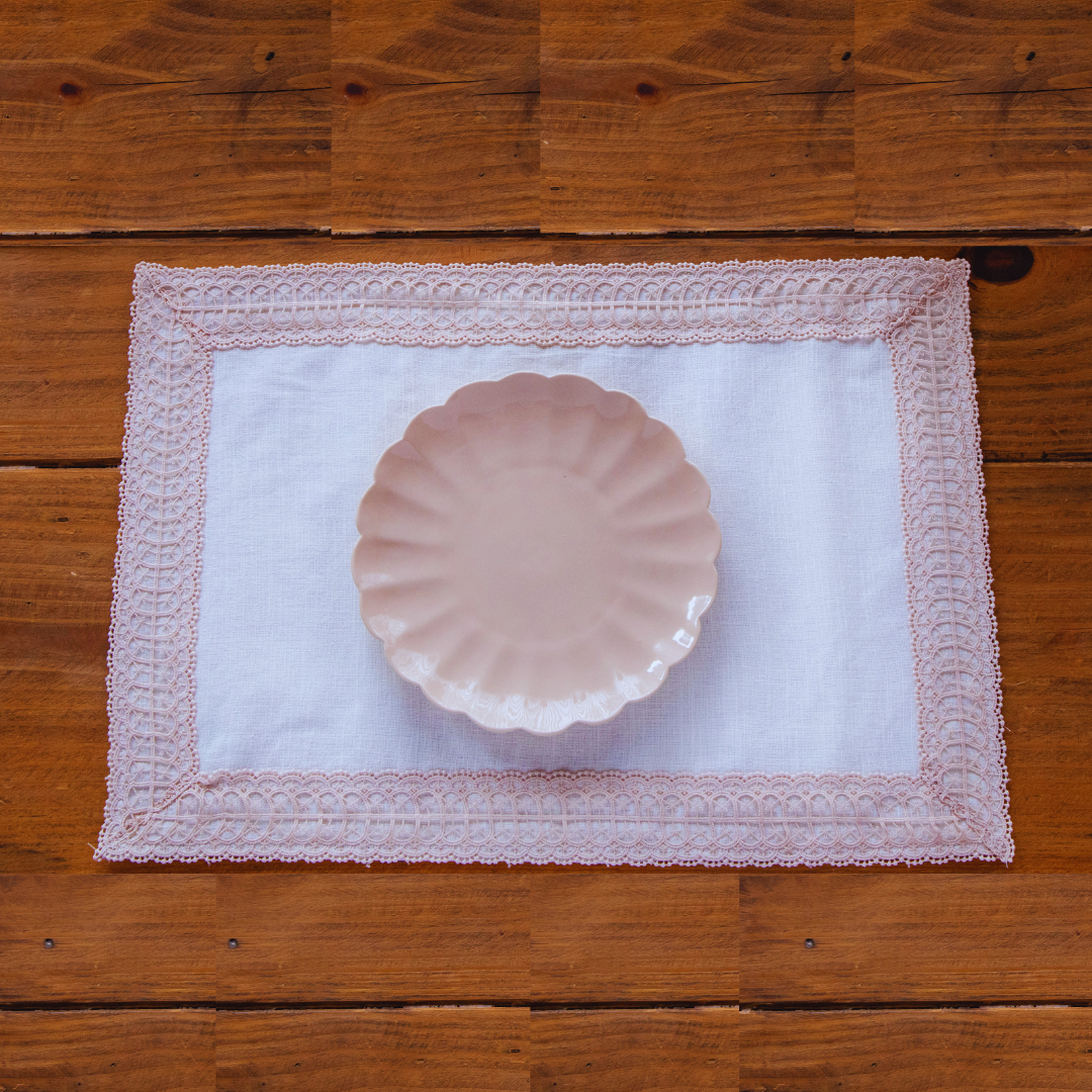 White with Pink Lace Table Mat