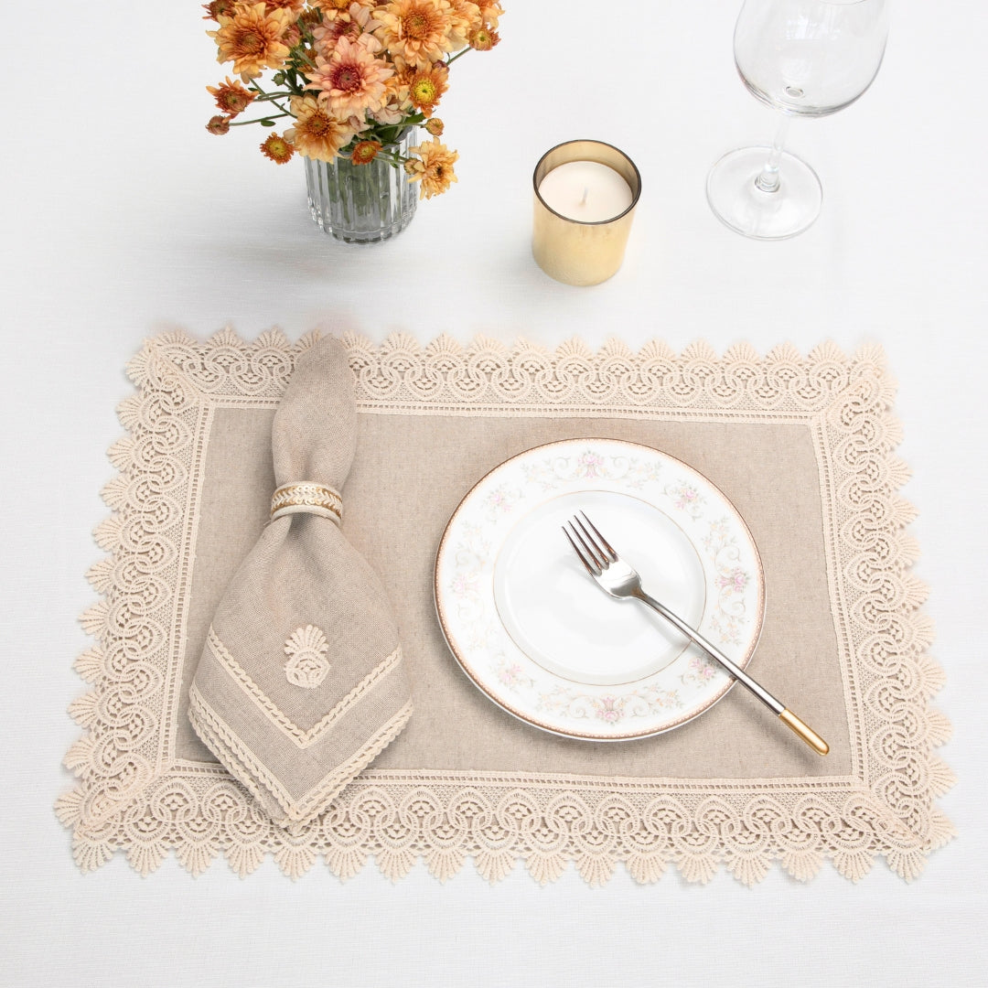 Natural Broad Lace Table Mat