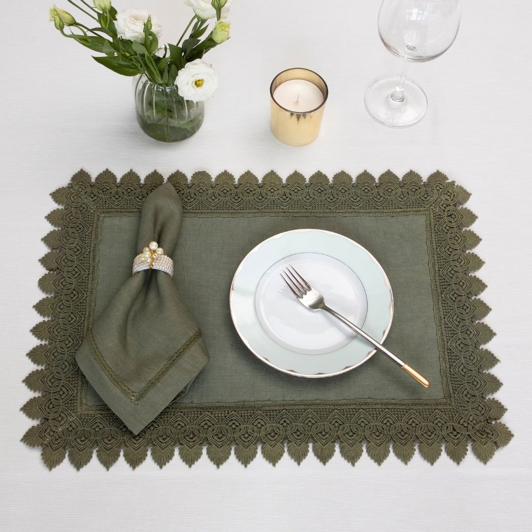 Green Broad Lace Table Mat