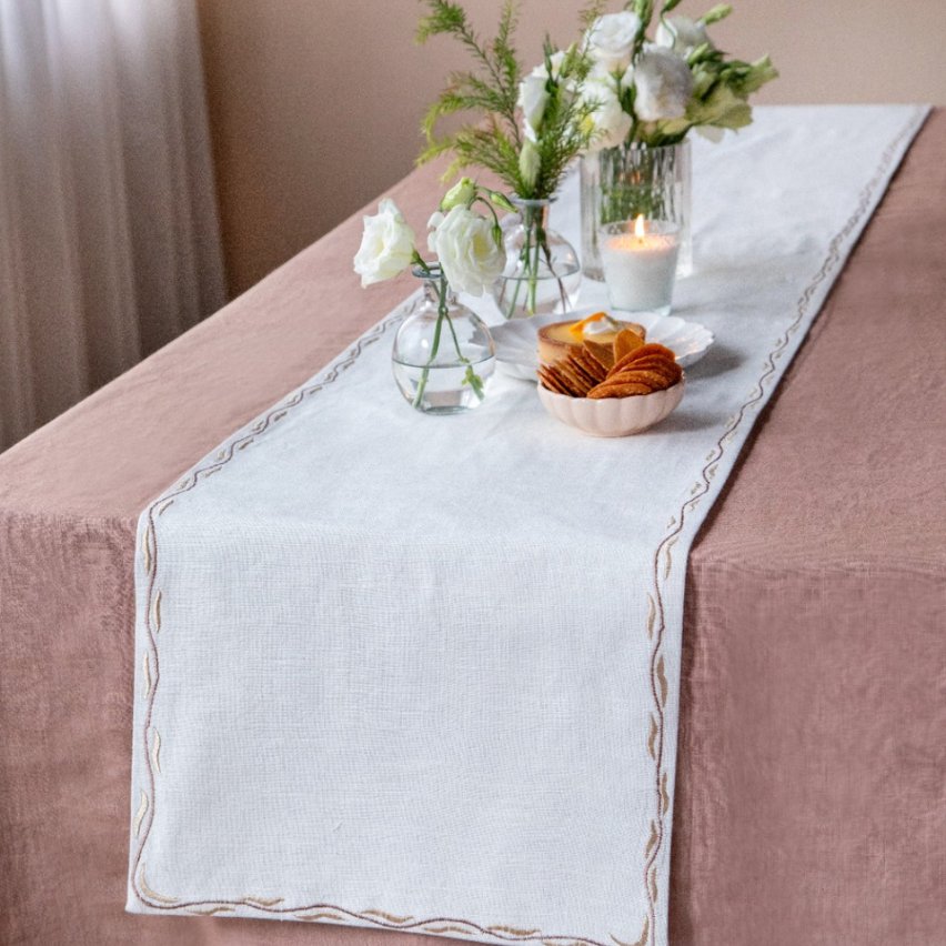 White with Natural Shades Table Runner