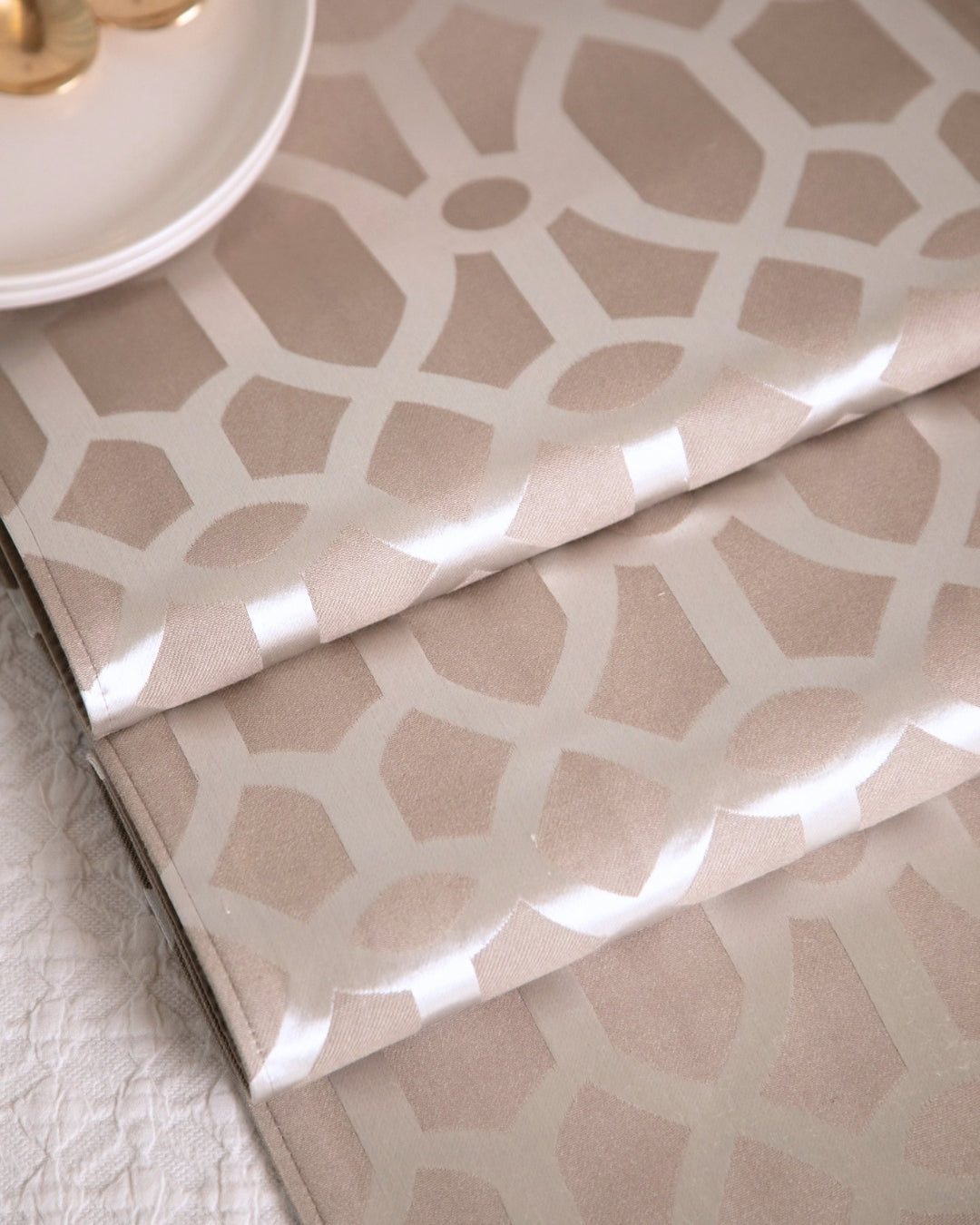 Vintage Jacquard Table Runner