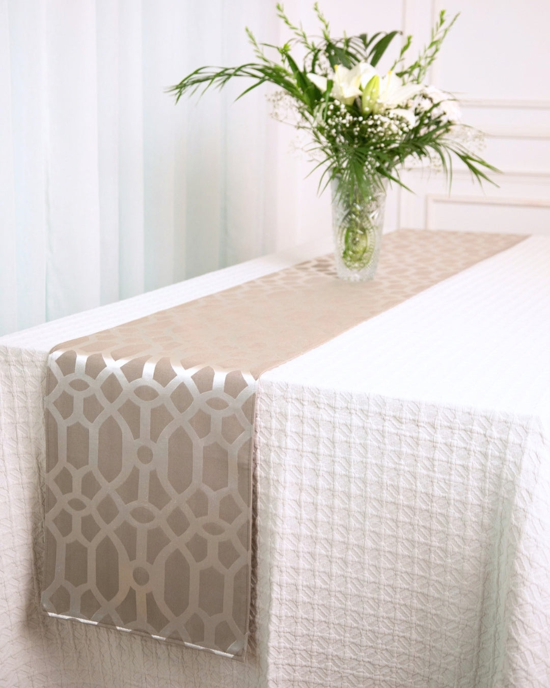 Vintage Jacquard Table Runner