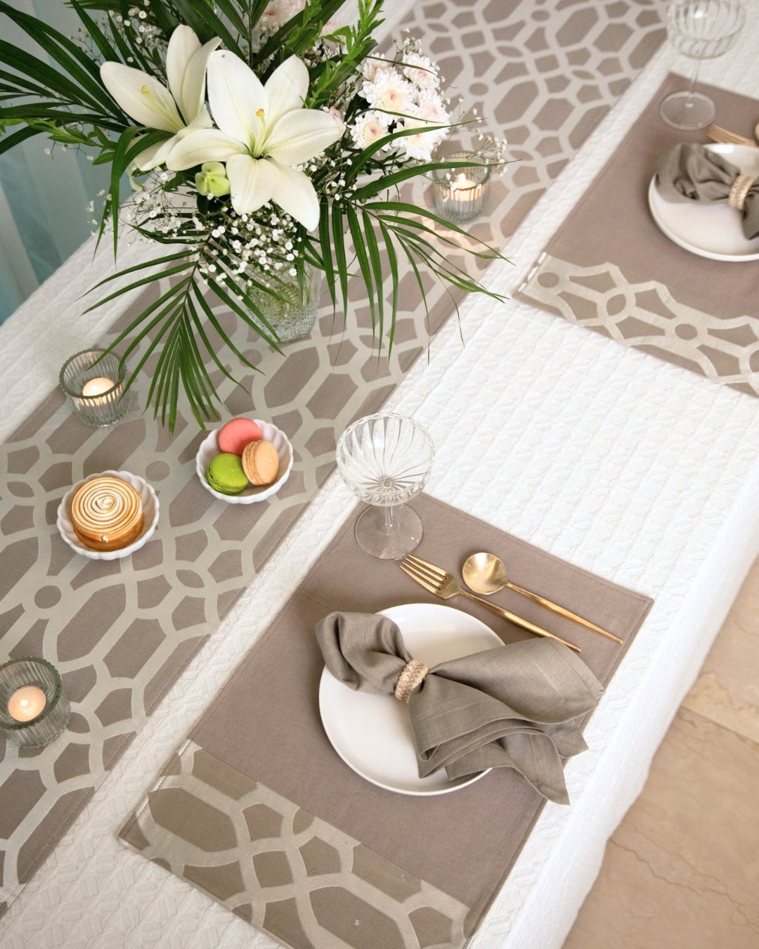Vintage Jacquard Table Linen Set